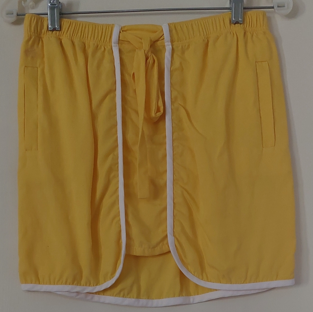 Lacoste 🐊 womens skirt
